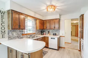 Quiet Greenwich Home w/ Pool + Screened Porch! - Innenbereich