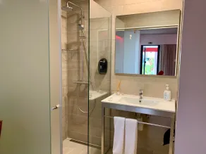 Villa 3 Caparica - Lisbon Gay Beach Resort - Bathroom