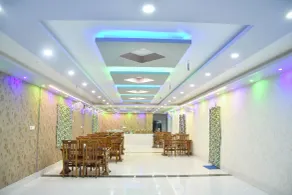 S S Plaza - Restaurante