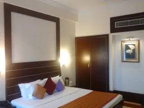 Hotel Satya Ashoka - Chambre