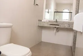 Hotel Euro Suite Santa Rita do Passa Quatro - Badeværelse