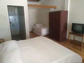 Bunga Ayu Seaside Resort - Chambre