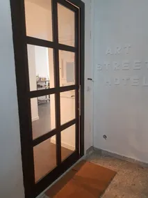 Art Street Hotel - Interior entrance