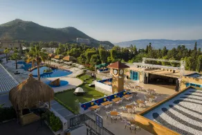 Bellazure Hotel - Piscina