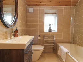 Artisan Lodge - Bathroom