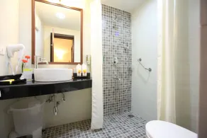 Sterling Ooty Fern Hill - Bathroom