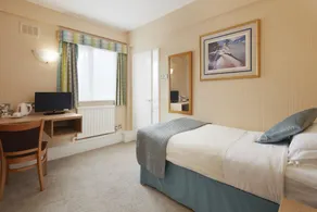 Alma Lodge Hotel - Room