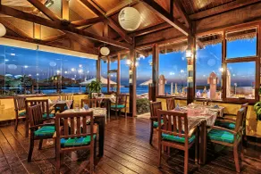 Coral Beach Resort Sharjah - Restaurante