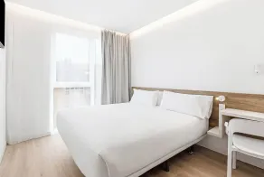 B&B HOTEL A Coruña Aeropuerto - Værelse