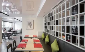 Travelodge Sukhumvit 11 - Restaurant