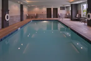 Holiday Inn Express and Suites Bryant - Benton Area by IHG - Piscina