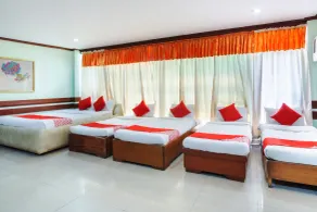 RedDoorz at Maanyag Pension House Mandaue - Room