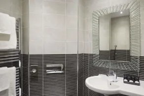 Redwings Lodge Birmingham - Bathroom