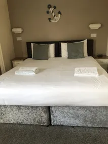 Queen Phillippa - Habitación