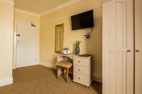 The Longboat Inn - Room