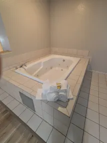 Days Inn & Suites by Wyndham Castle Rock - Chambre