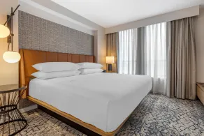 Sheraton Suites Old Town Alexandria - Chambre