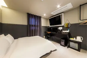 Plum Hotel - Chambre