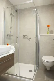 Asgard Apartments - Baño