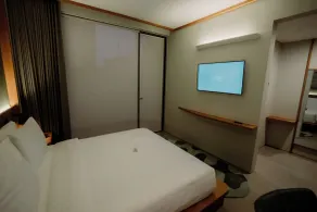 Jiro Hotel - Zimmer