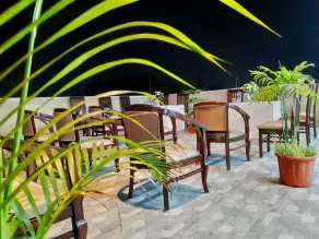 Hotel Midcity - Restaurant
