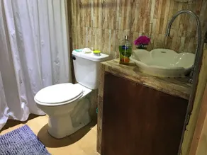 Guest House Pura Vida - Bathroom