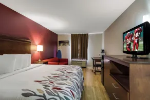 Red Roof Inn Nashville - Music City - Room