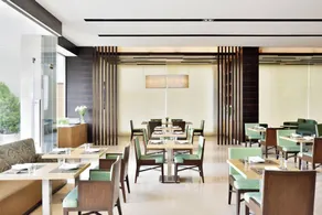 Fairfield by Marriott Indore - Restaurant