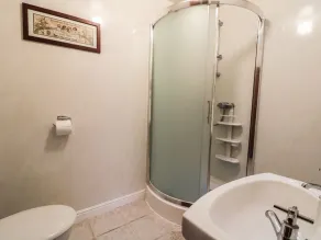 Prince Cottage - Bathroom