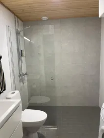 Charming Tampere Apartment With Balcony & Central Heating - Salle de bain