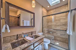 Huge Vian Family Retreat: Hot Tub + Game Room - Badrum