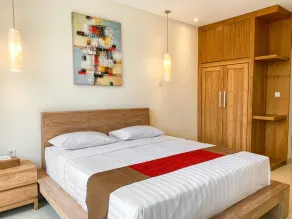 Svarna Suites Seminyak - Chambre