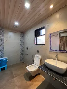 Royal Stone Resort - Bathroom