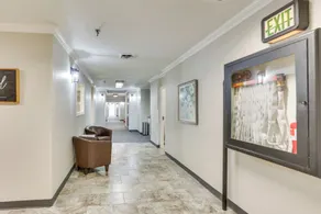 Half-mi to Oakland City Golf Club: Sleek Apartment - Innenbereich