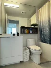 Velvet Stay - Bathroom