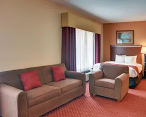 Quality Suites Near Cedar Creek Lake - Rom