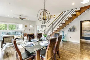 Near Solomons Island Boardwalk: Home w/ Hot Tub! - Innvendig