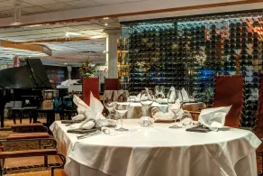 Listel Whistler, a Coast Hotel - Restaurant