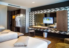 Maritim Hotel Plaza Tirana - Vue de la chambre