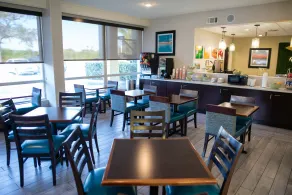 Quality Inn Palm Beach International Airport - Restaurant
