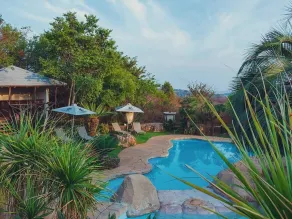 Cussonia Country Home - Pool
