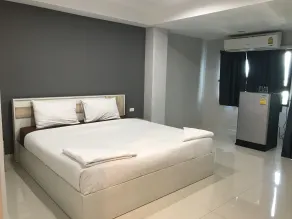 Ploen Ploen Residence - Chambre