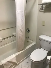 Quality Inn Denver Westminster - Salle de bain