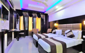 Hotel Crystal Ganga Heights 5 Min from Har Ki Pauri - Room