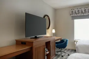 Hampton Inn & Suites Pittsburgh/Harmarville - Chambre
