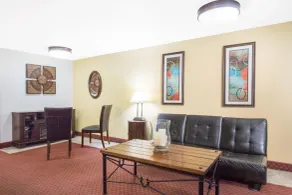Super 8 by Wyndham Elko - Hall