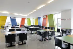 Amaris Hotel Pemuda Semarang - Restaurant