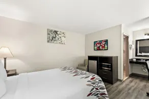 Red Roof Inn & Suites Duncan - Chambre