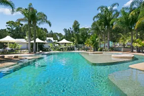Stay At Raffertys Resort - Pool