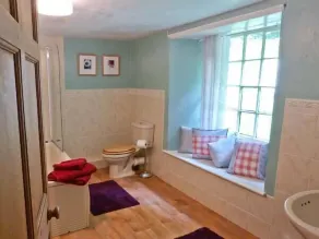 High Kiln Bank Cottage, BROUGHTON-IN-FURNESS - Rum